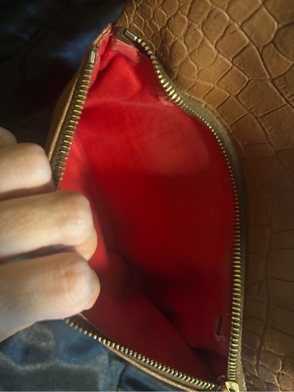 Vintage Dooney & Bourke Croc-Embossed Leather Shoulder Bag - Picture 5 of 11